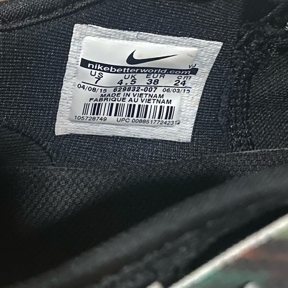 Nike | Free | Sneakers | Colorful - Picture 4 of 4